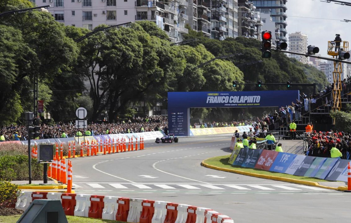 "Orgullo argentino": el mensaje de Patricia Bullrich tras la exhibición de Franco Colapinto en Buenos Aires