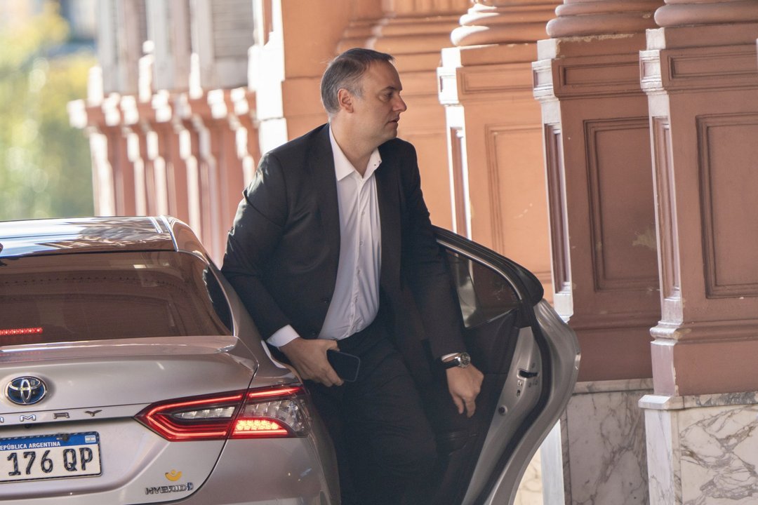 Los interrogantes internos que abrió la salida de Claudio Frugoni ante el caso Adorni