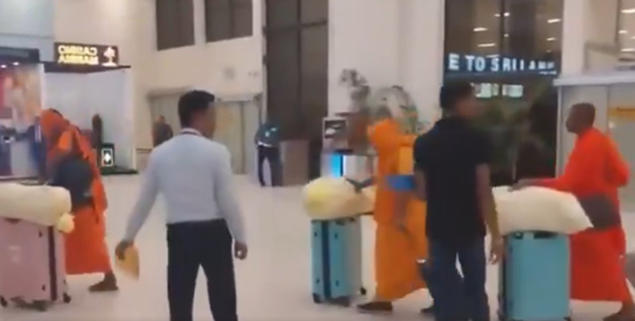 Monjes budistas detenidos en Sri Lanka por tráfico de cannabis