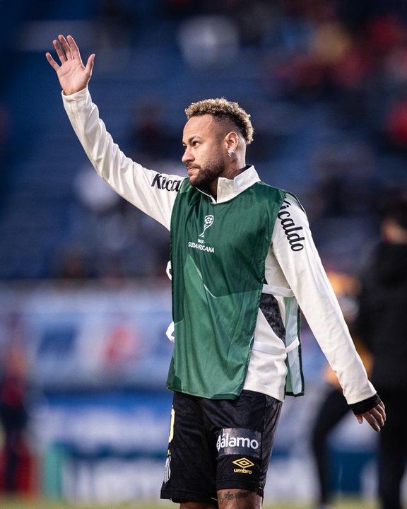 El gesto inesperado de Neymar hacia un jugador de San Lorenzo