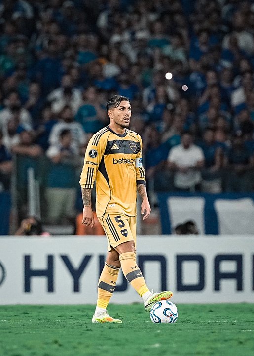 Paredes apuntó contra el arbitraje tras la derrota con Cruzeiro: “Quieren ser más protagonistas que los jugadores”