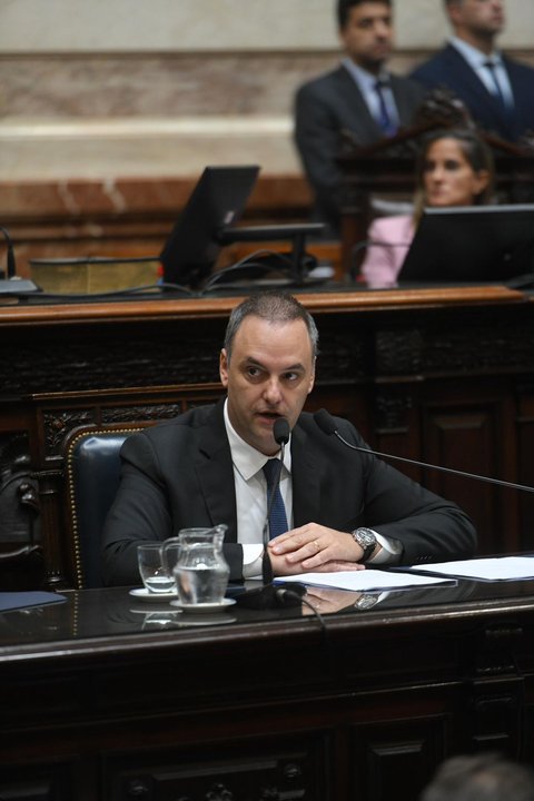 Las respuestas de Manuel Adorni sobre su situación judicial: Punta del Este y declaración jurada