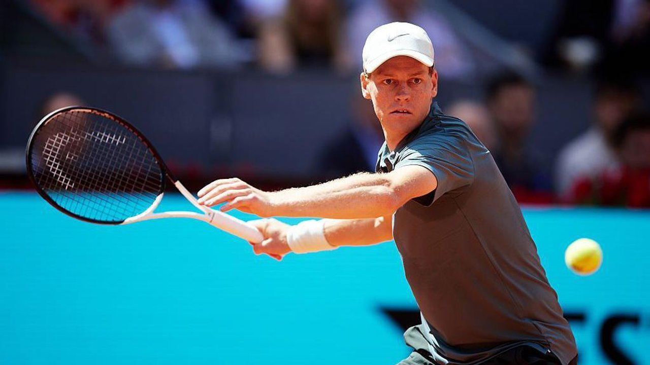 Sinner avanzó a semifinales del Madrid Open tras vencer a Rafael Jódar