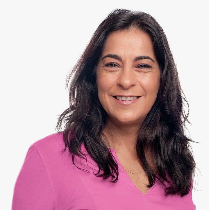 Senadora propone crear por ley salas de periodistas en los tres poderes del Estado