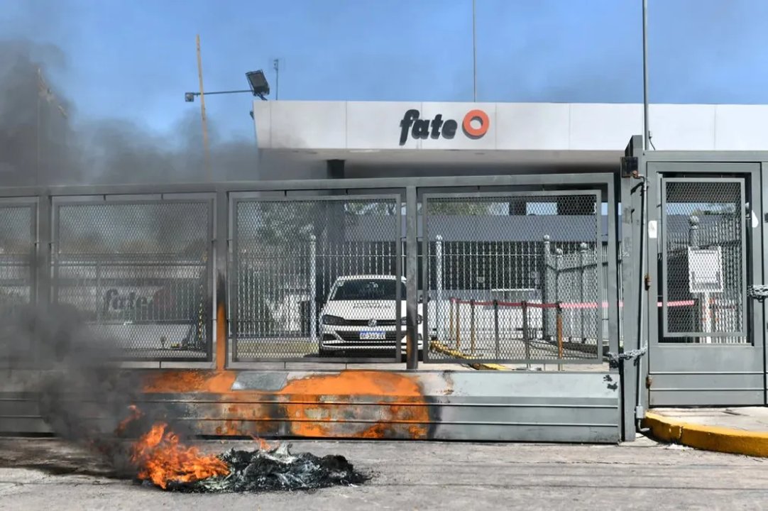 Planta de FATE en San Fernando en medio del conflicto laboral