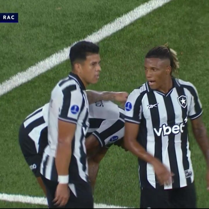VIDEO: Insólito gol en contra de Racing ante Botafogo en la Copa Sudamericana