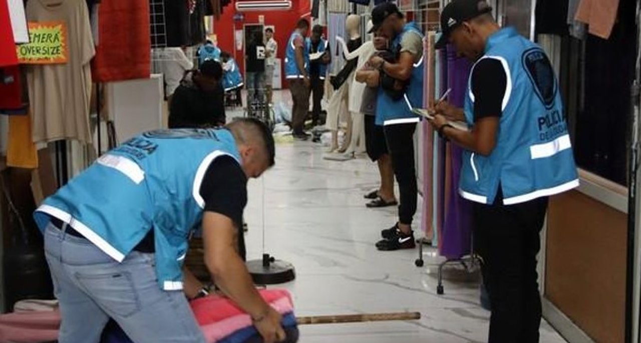 Amplio operativo en Flores para detectar inmigrantes ilegales
