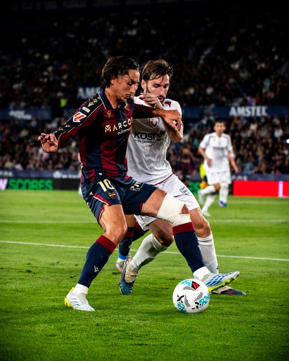 El Levante da vuelta el partido y sigue en la lucha por la permanencia en LaLiga