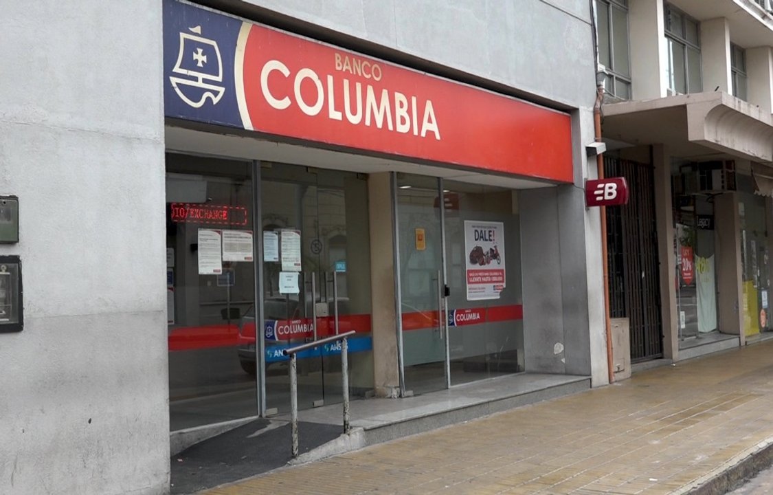 Sucursal de Banco Columbia tras la compra de Efectivo Sí