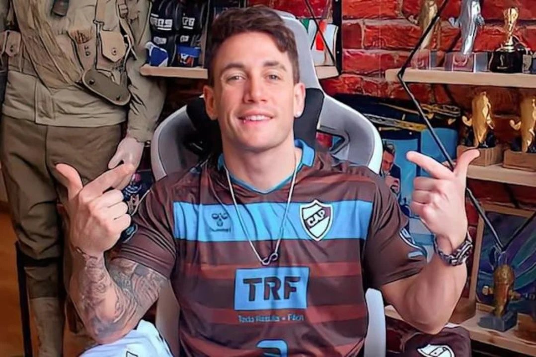 El streamer Momo Benavides durante la Marcha Universitaria