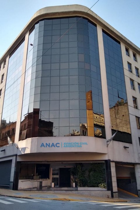 Inspectores de ANAC realizan controles remotos en el sistema aeronáutico argentino