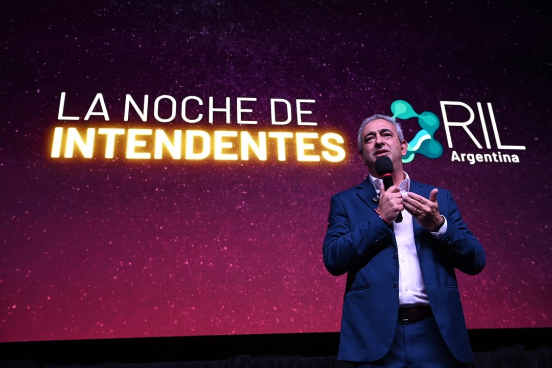 Pablo Javkin en La Noche de Intendentes 2026 en Rosario