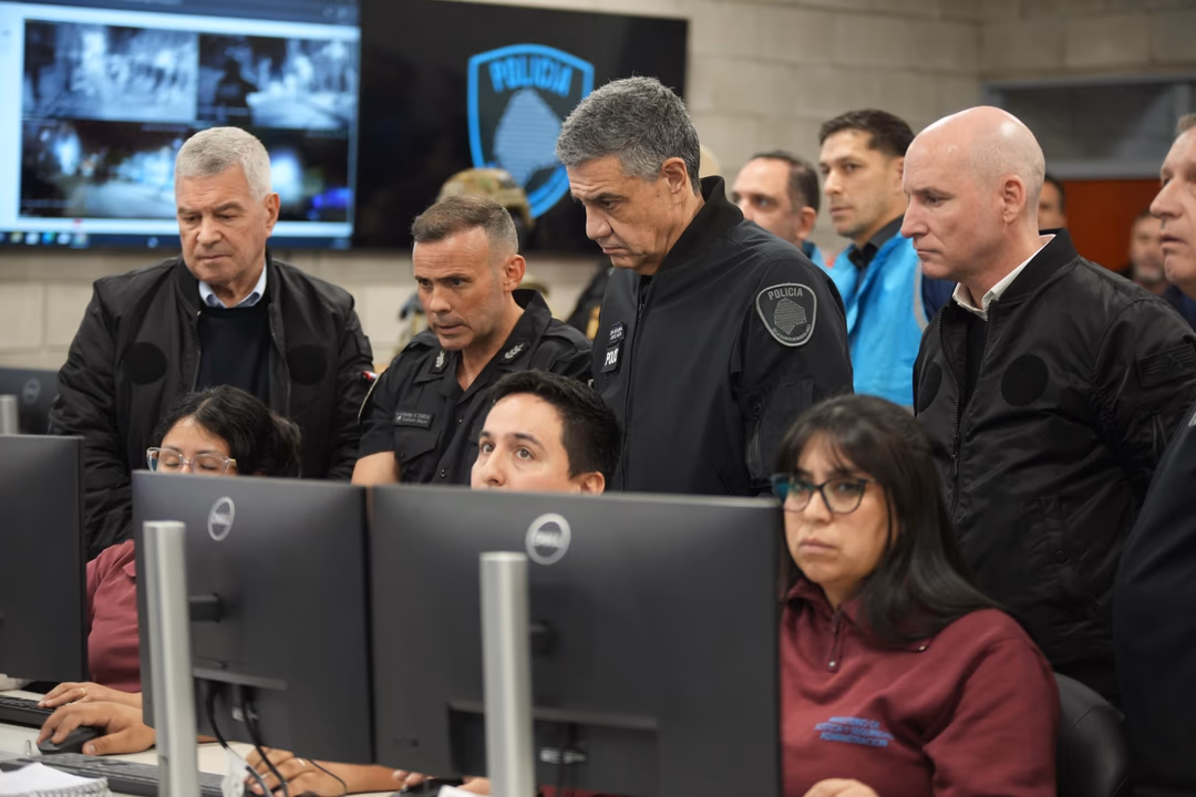 Repudian el "Operativo Tormenta Negra" de Jorge Macri: “Usa a las fuerzas para violar todos los derechos” 3 Repudian el "Operativo Tormenta Negra" de Jorge Macri: “Usa a las fuerzas para violar todos los derechos”