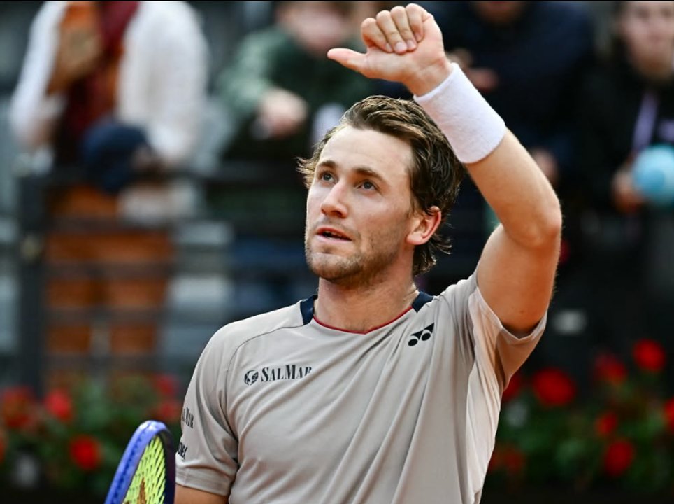 Casper Ruud avanza a la final del Masters 1000 de Roma tras vencer a Darderi