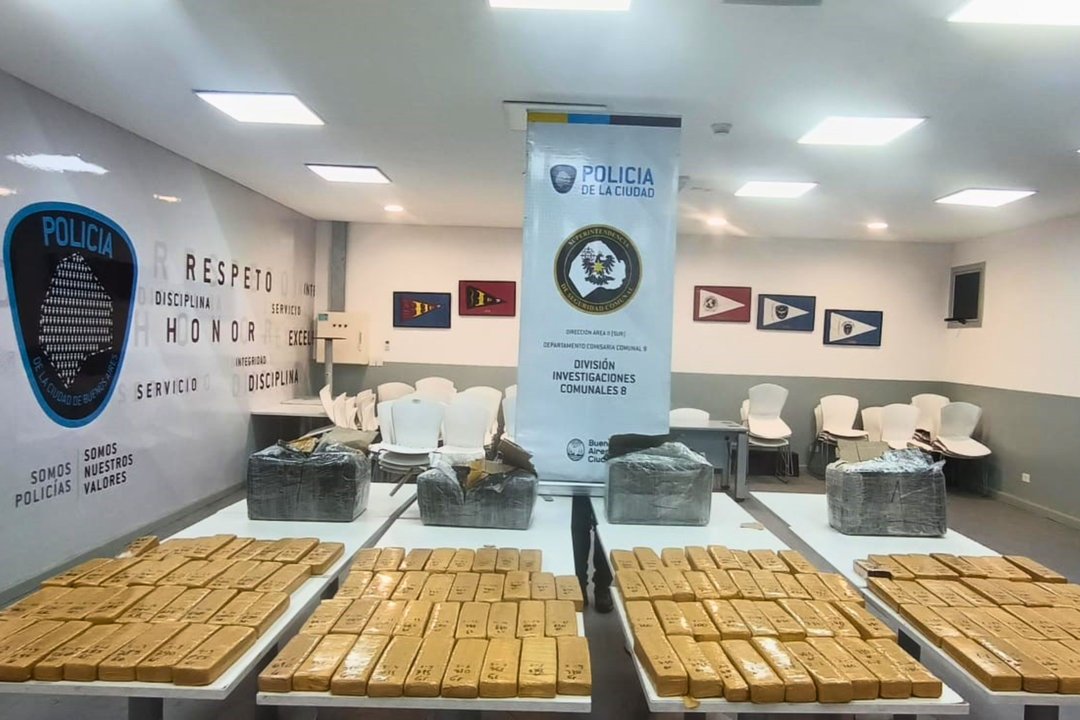 Detenido un chofer de ómnibus con 100 kilos de marihuana en Villa Lugano