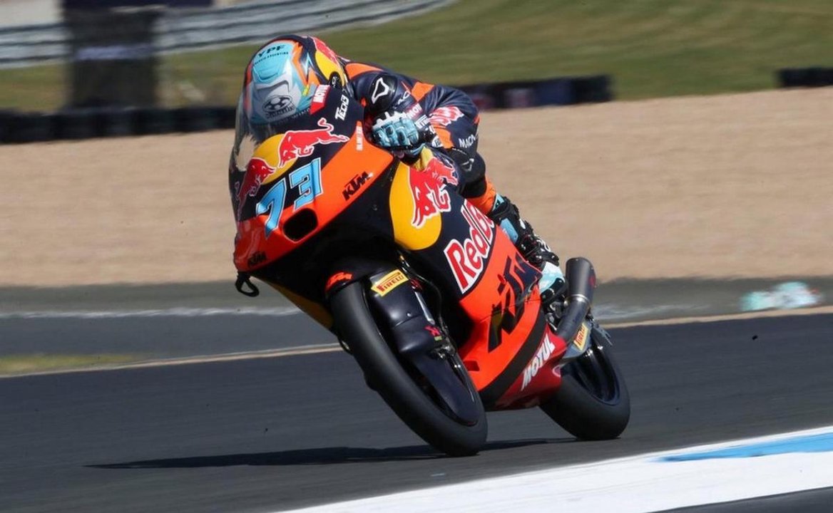 Perrone finaliza 12° en el GP de Cataluña de Moto3, mientras Morelli brilla con un sexto puesto