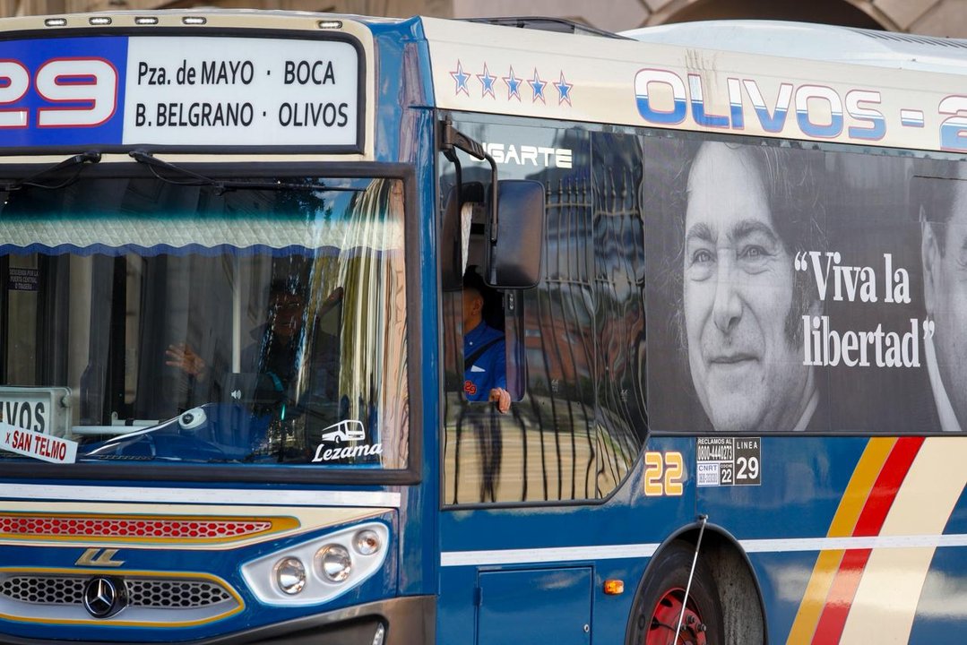 El boleto de transporte en el AMBA aumentó hasta 17 veces en la gestión Milei y supera la inflación