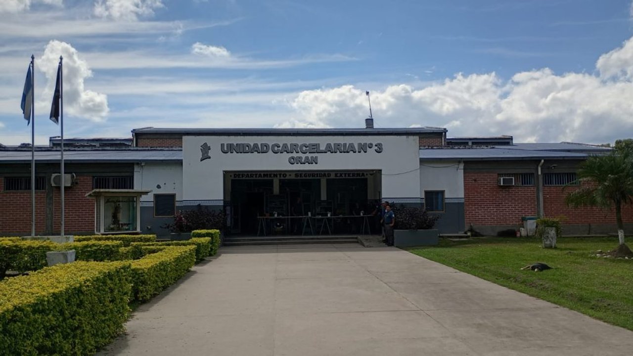 Asesinan a un preso en la cárcel de Salta; un interno es el principal sospechoso