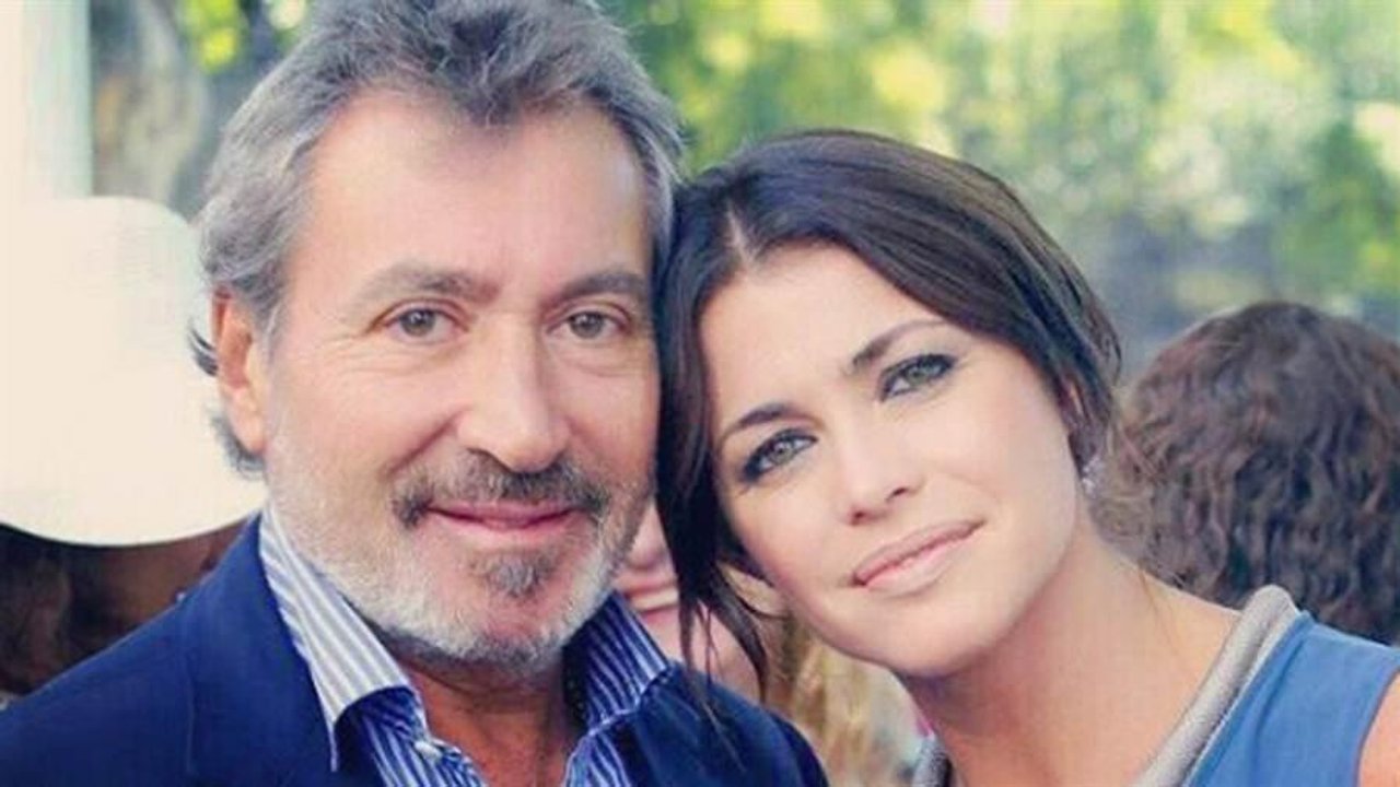 Daniel Vila recibe el homenaje a los 60 años de América TV en los Martín Fierro