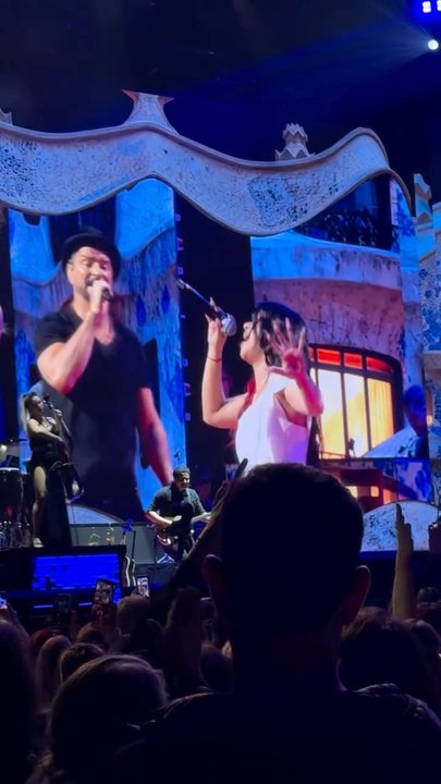 Candu Domínguez junto a Ricardo Arjona en el Movistar Arena