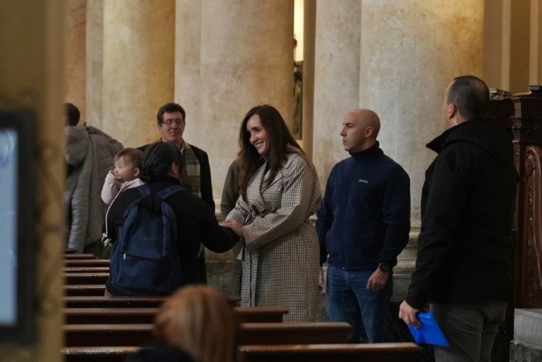 Victoria Villarruel en su visita a Rosario