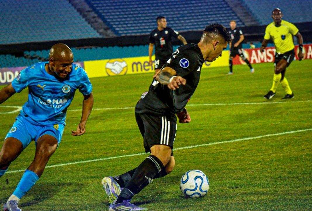 Deportivo Riestra se despide de la Copa Sudamericana tras caer ante Montevideo City Torque