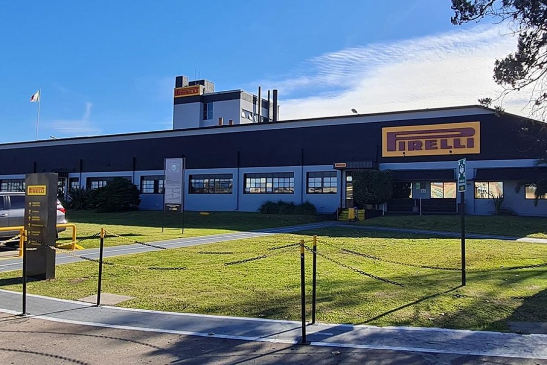 Planta de producción de neumáticos de Pirelli en Merlo, provincia de Buenos Aires