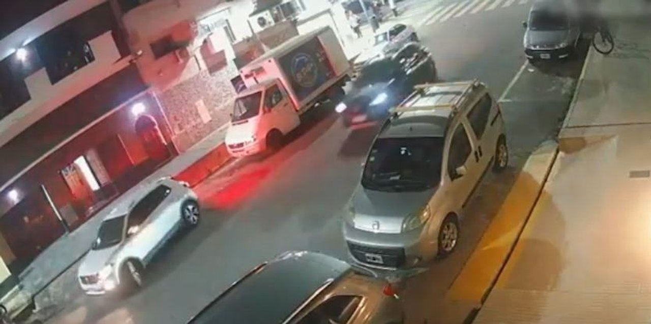 Detenidos cuatro adolescentes tras robar autos en Barracas y presumirlo en redes