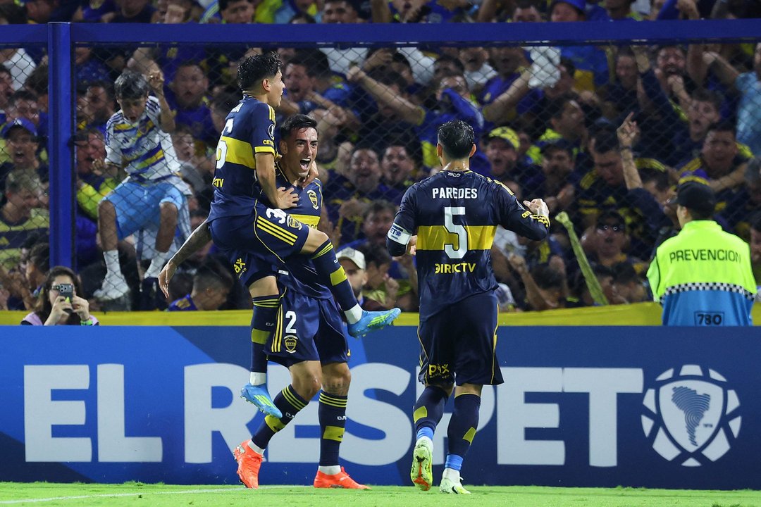 Boca Juniors busca a Felipe Loyola, ex Independiente, para reforzar su mediocampo