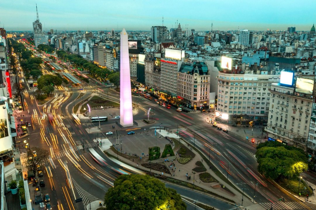 El Obelisco, el corazón de Buenos Aires, cumple 90 años y la Ciudad lo festeja a lo grande