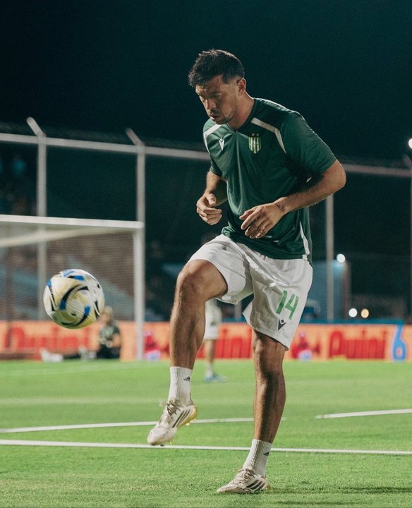 Sergio Vittor quedó libre de Banfield tras intimar al club