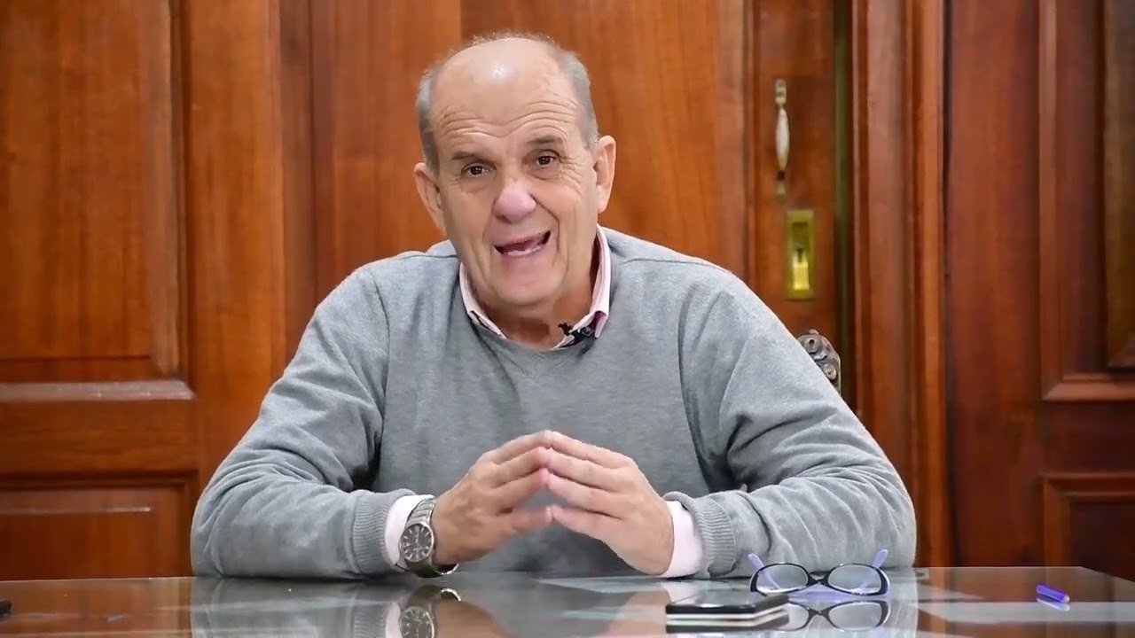 El intendente de Pehuajó cruzó a Milei por el estado de las rutas: “¿Quién se queda con la platita?”