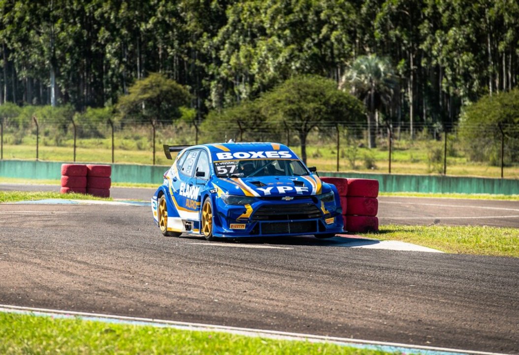 Franco Vivian volvió al triunfo en TC2000 tras una final caótica en Salta