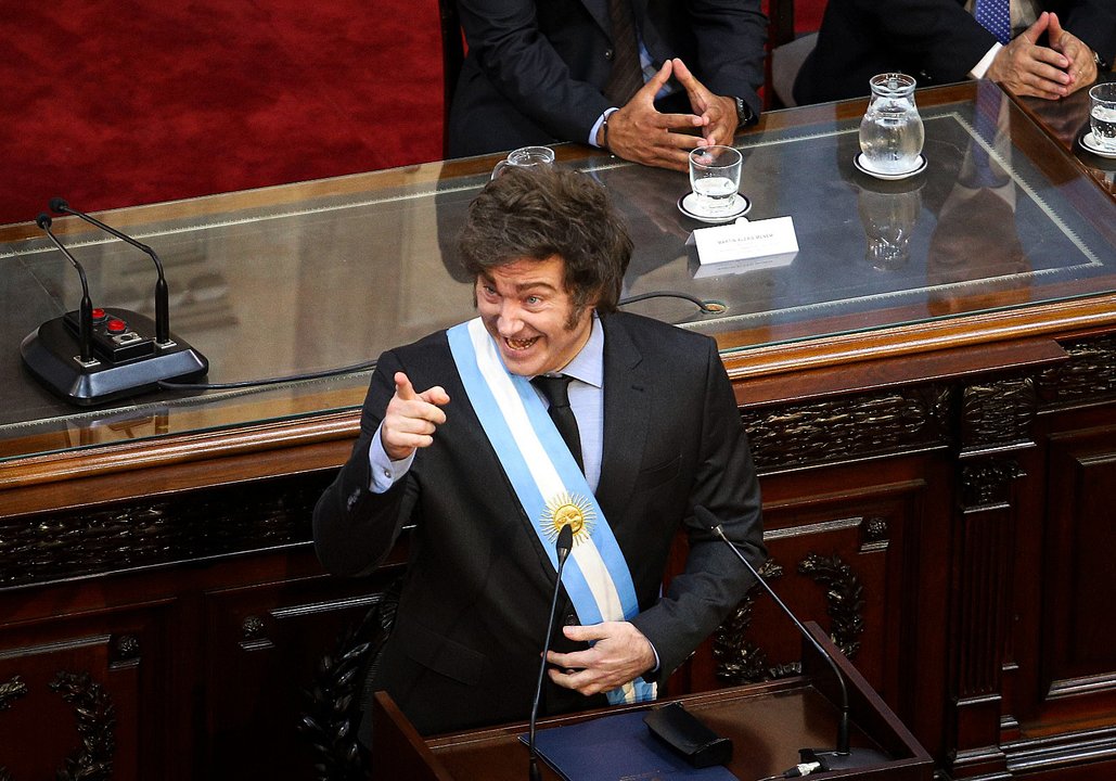 Javier Milei asiste al tedeum del 25 de mayo en la Catedral con el Gabinete completo