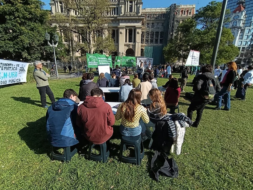 Nuevas clases públicas para exigir la implementación de la Ley de Financiamiento Universitario
