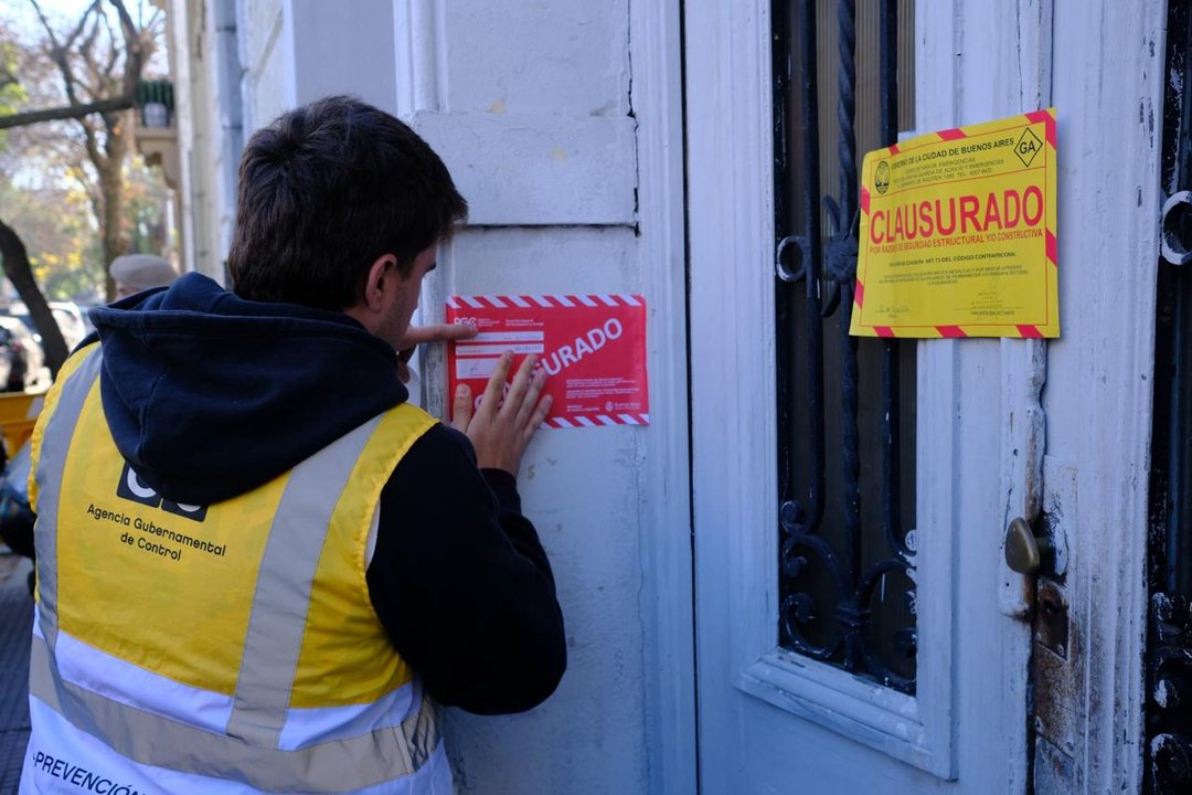Recuperaron una vivienda usurpada en Floresta: habían montado un taller textil clandestino