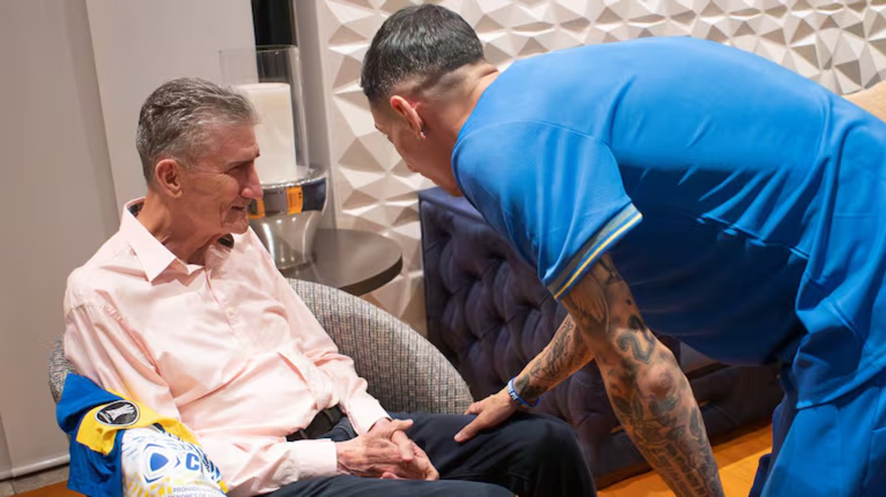 Rosario Central visitó a Edgardo “Patón” Bauza en Quito