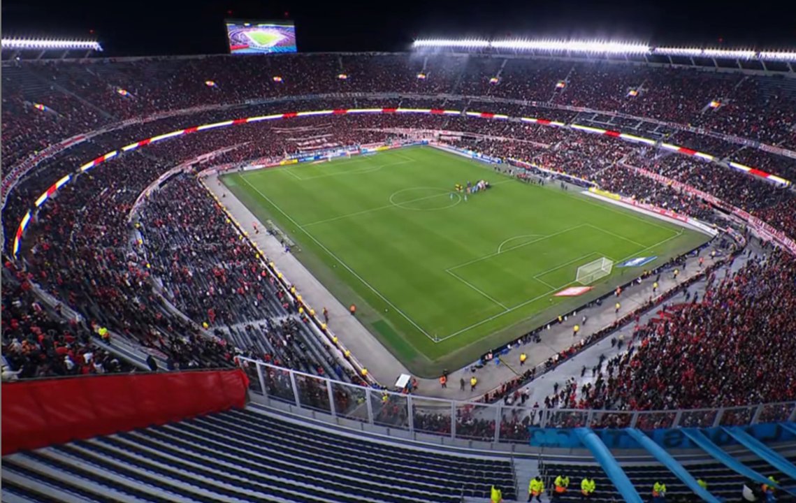 Impaciencia y silbidos al terminar el primer tiempo: la hinchada de River se expresó contra los jugadores