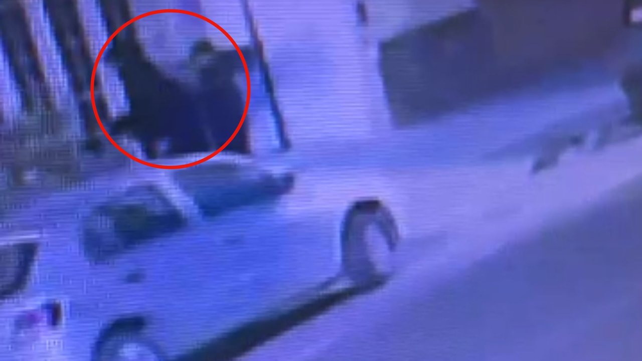 Video clave: así entró Agostina a la casa del detenido el sábado por la noche