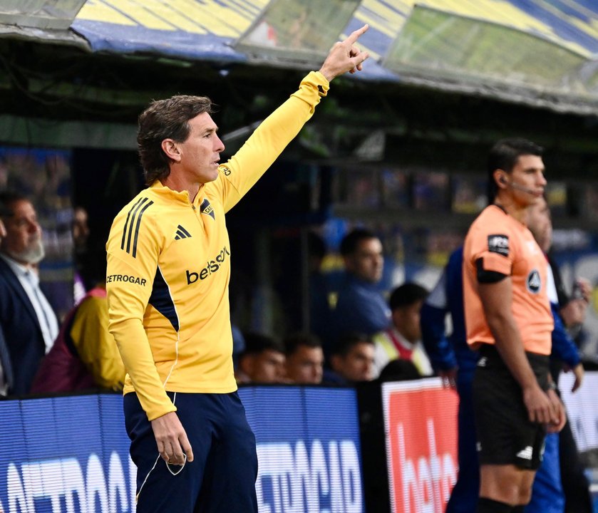 Claudio Úbeda asume la derrota de Boca y busca soluciones tras la eliminación