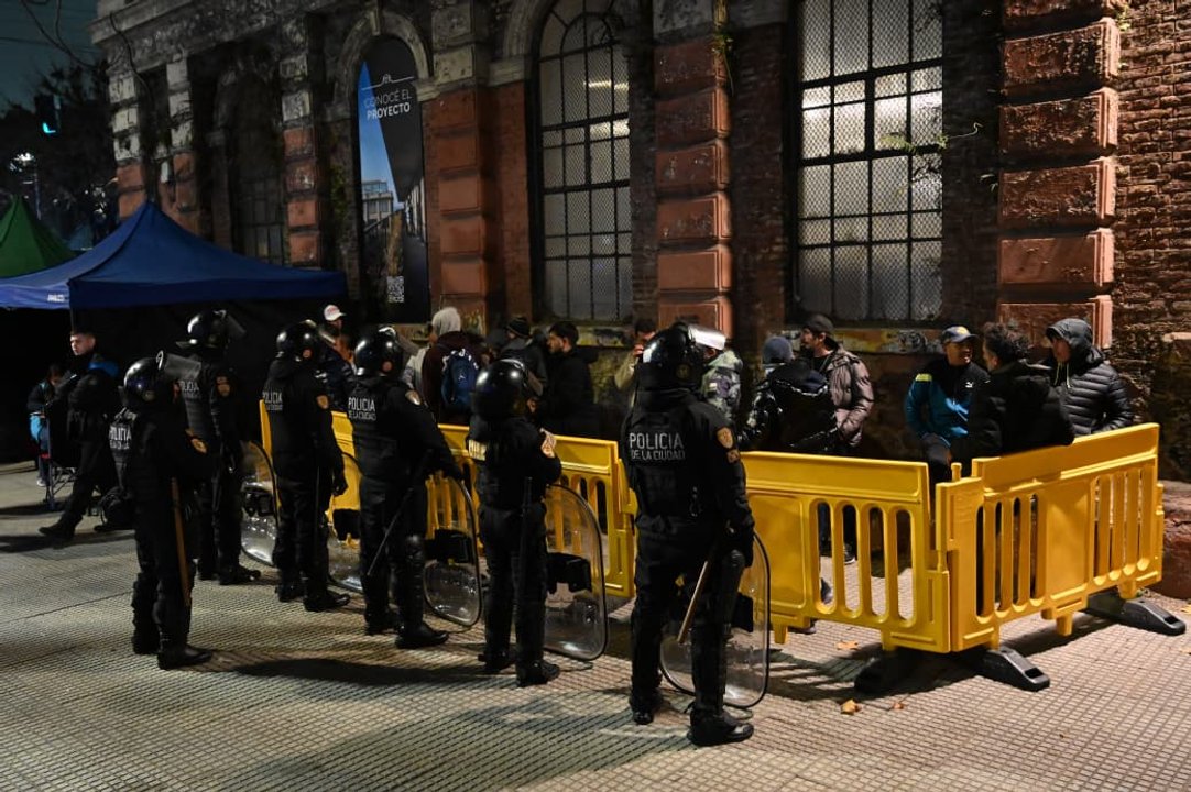 Control de seguridad en La Bombonera: 23 hinchas chilenos con prohibición y 42 trapitos demorados