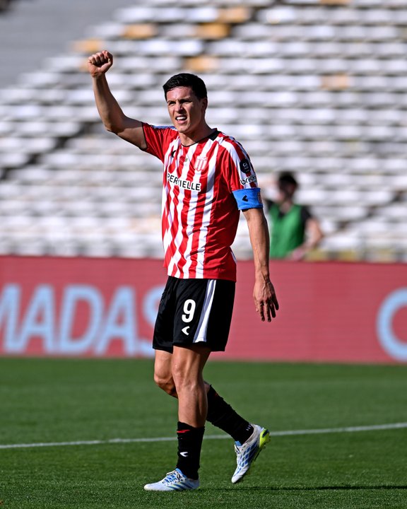 Estudiantes goleó a Rosario Central por 3-0 y avanzó a octavos de final de la Copa Argentina 2026