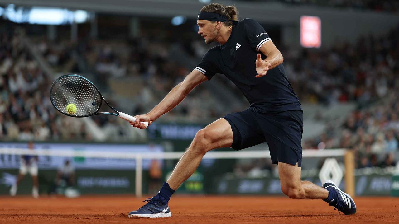 Zverev avanza a semifinales de Roland Garros tras vencer a Jódar