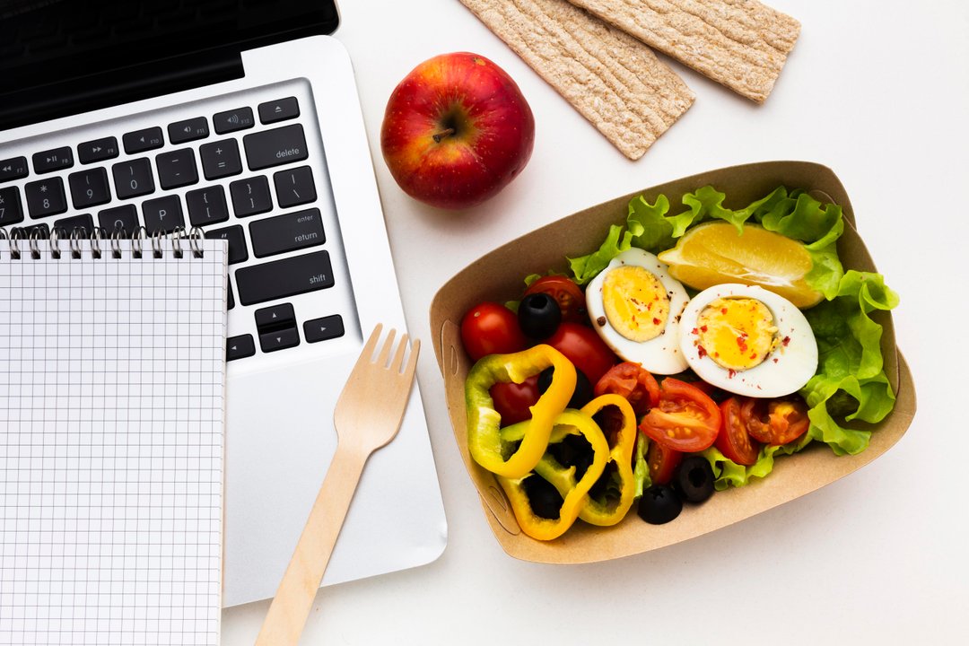 El rol de la alimentación en la productividad: ¿qué comen los argentinos en el trabajo?