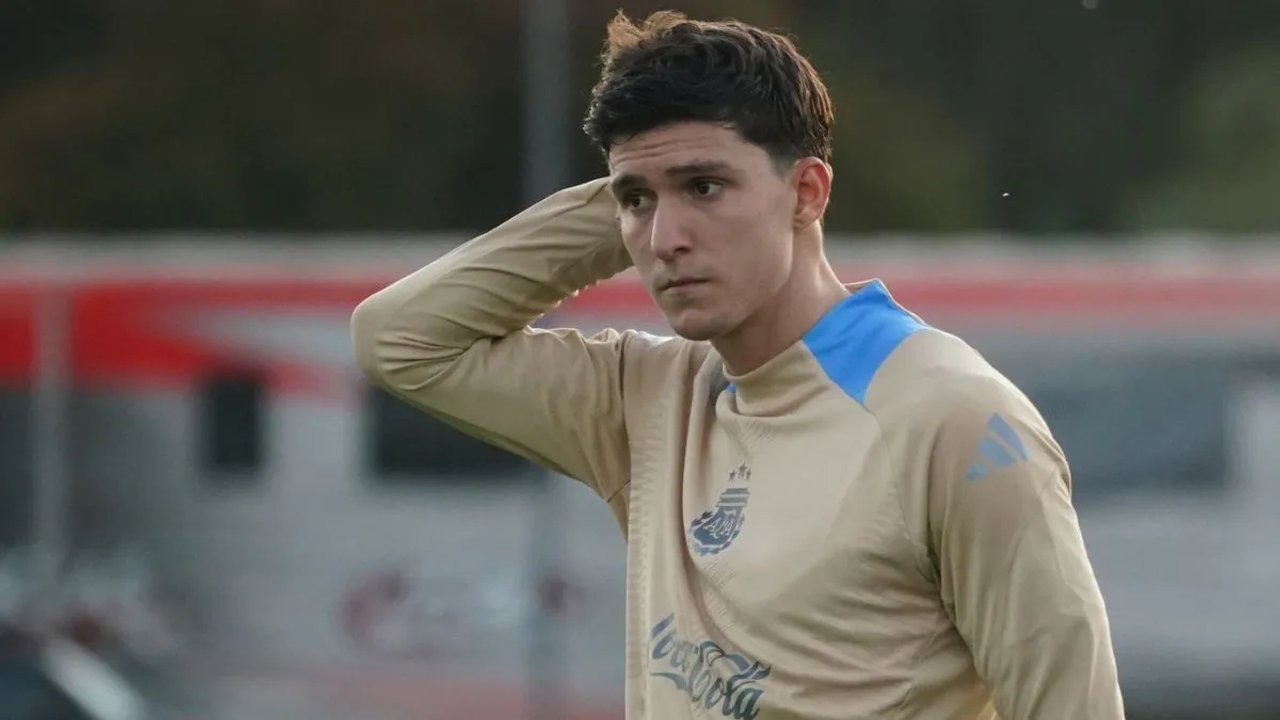 Preocupación en la Selección: Balerdi se somete a estudios por molestia muscular