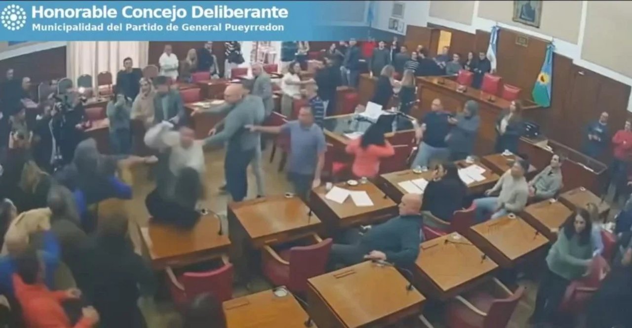 Mar del Plata: taxistas y remiseros se tomaron a golpes con choferes de aplicaciones