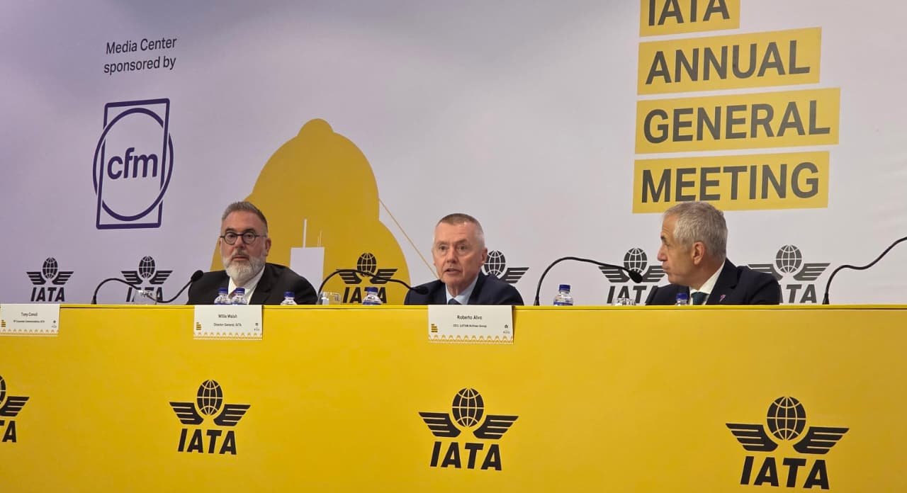 IATA advierte sobre el costo multimillonario de la crisis en la industria aérea