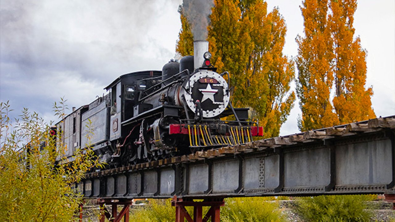La Trochita: invertirán $400 millones para renovar el histórico tren turístico de la Patagonia