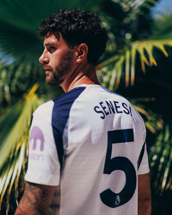 Tottenham presentó a Marcos Senesi