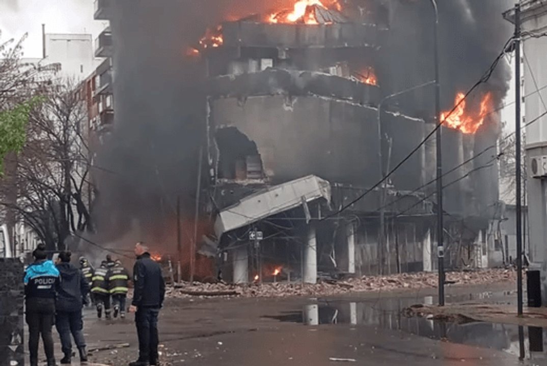 Solicitaron que la dueña del depósito que se incendió en La Plata vaya a juicio